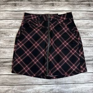 SO Women's Exposed Full Zip High Rise Mini Skirt Plaid Black Burgundy 3 26W Knee